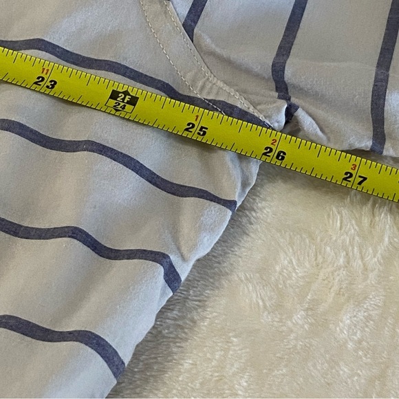 NIKE / Men’s Cream & Blue Striped Short Sleeve Button Down Shirt Size XXL - Picture 8 of 9